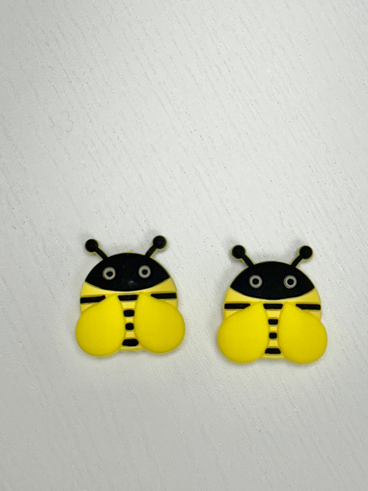 Bee Needle Stoppers