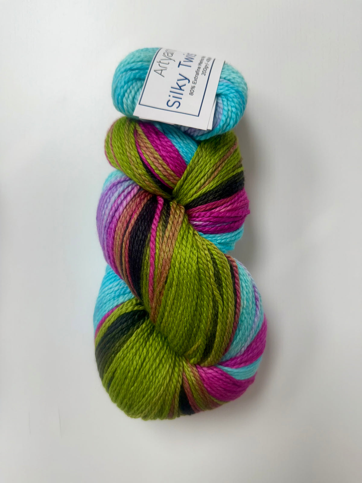 Silky Twist 200 - by Artyarns