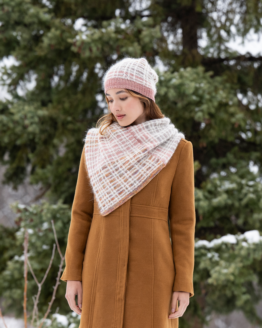 2025 Holiday Kit - Entramado Hat & Cowl Set